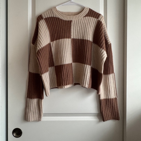 moon & madison Sweaters - Moon & madison brown checkered knit sweater